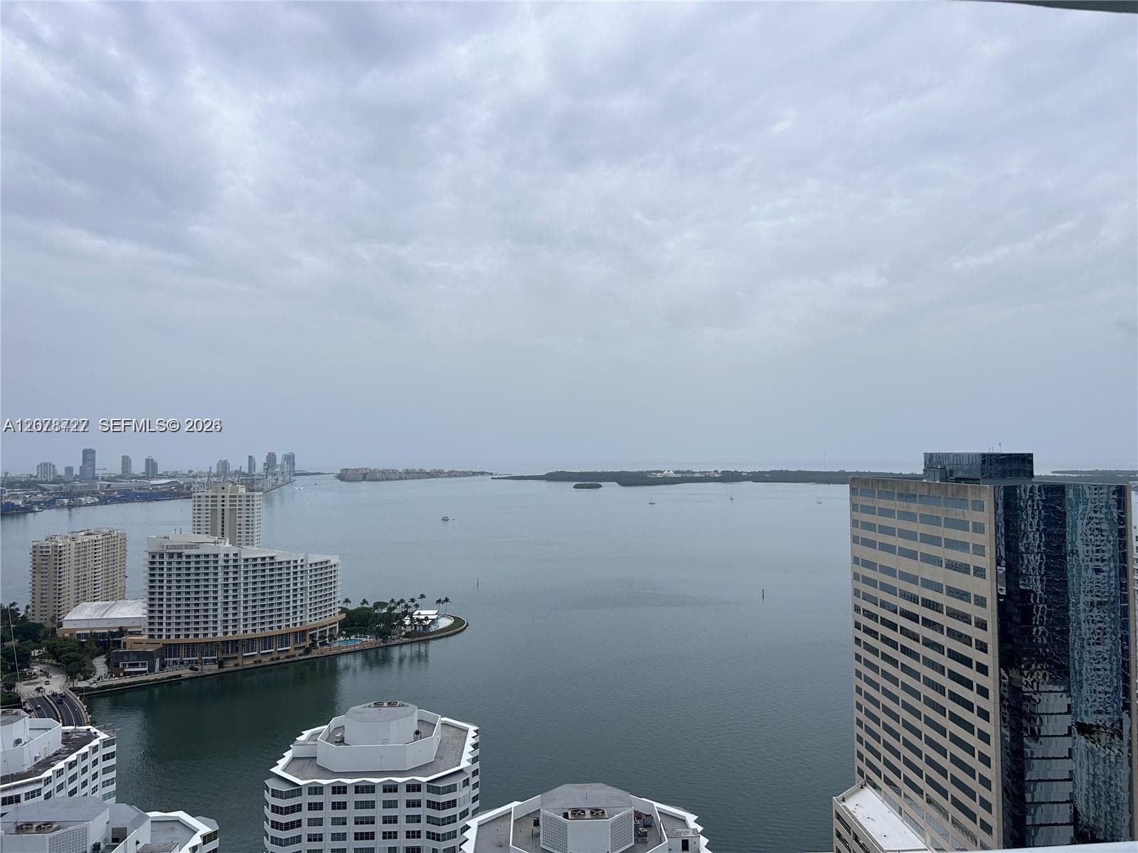 951 Brickell Ave # 3804, Miami, FL 33131