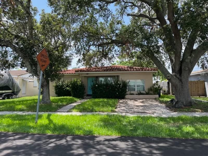 218 SE 3rd Ter # n/a, Dania Beach, FL 33004