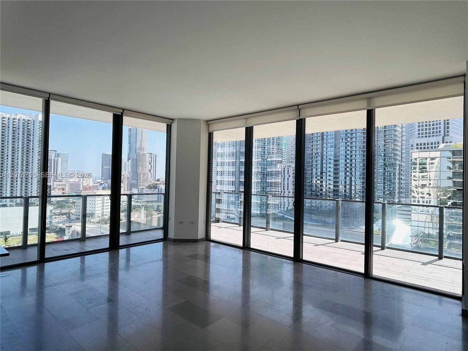 88 SW 7th St # 1511, Miami, FL 33130 — zdjęcie 3