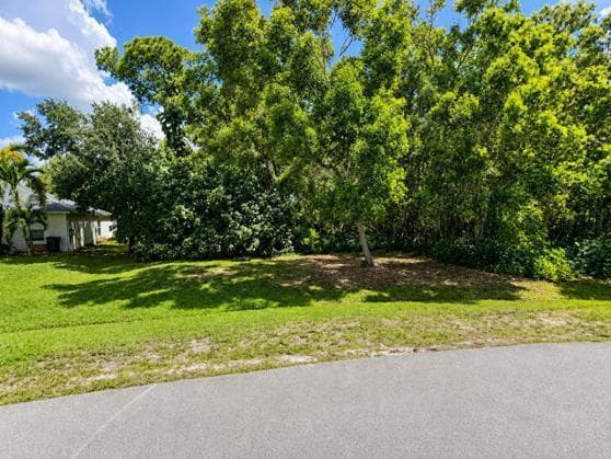 5490 NW CHAPEL Court, Port St. Lucie, FL 34986 — zdjęcie 3
