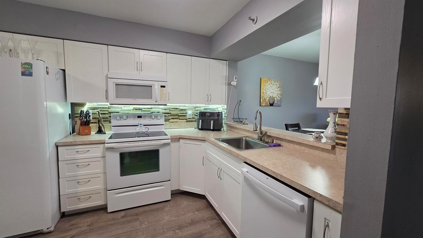 2206 S CYPRESS BEND Drive # 504, Pompano Beach, FL 33069 — zdjęcie 5