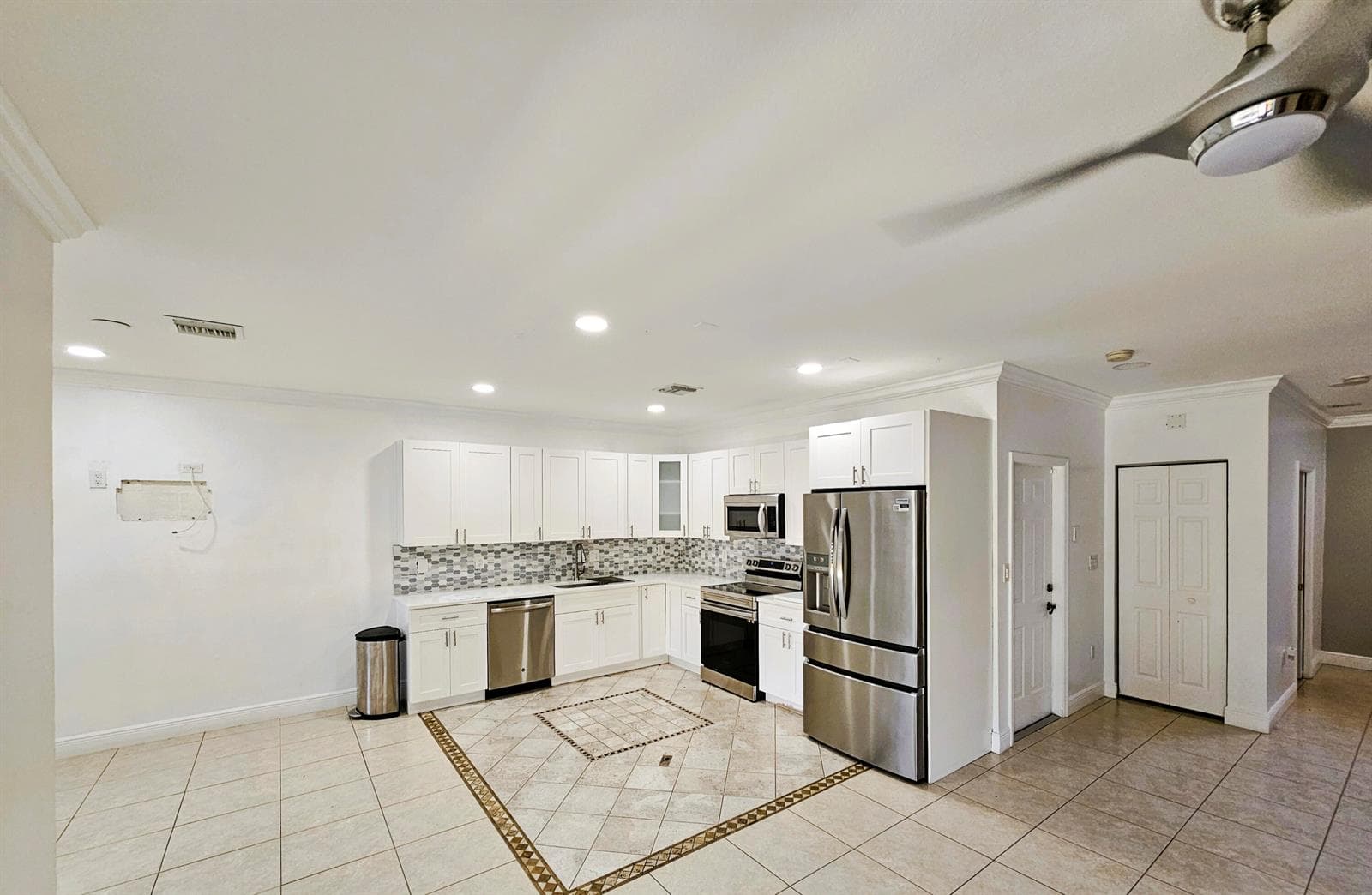 213 TALIA Circle, Palm Springs, FL 33461 — zdjęcie 2