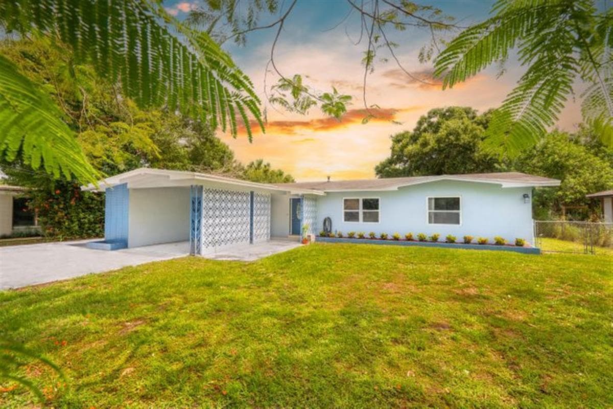 2120 CORTEZ Boulevard, Fort Pierce, FL 34982
