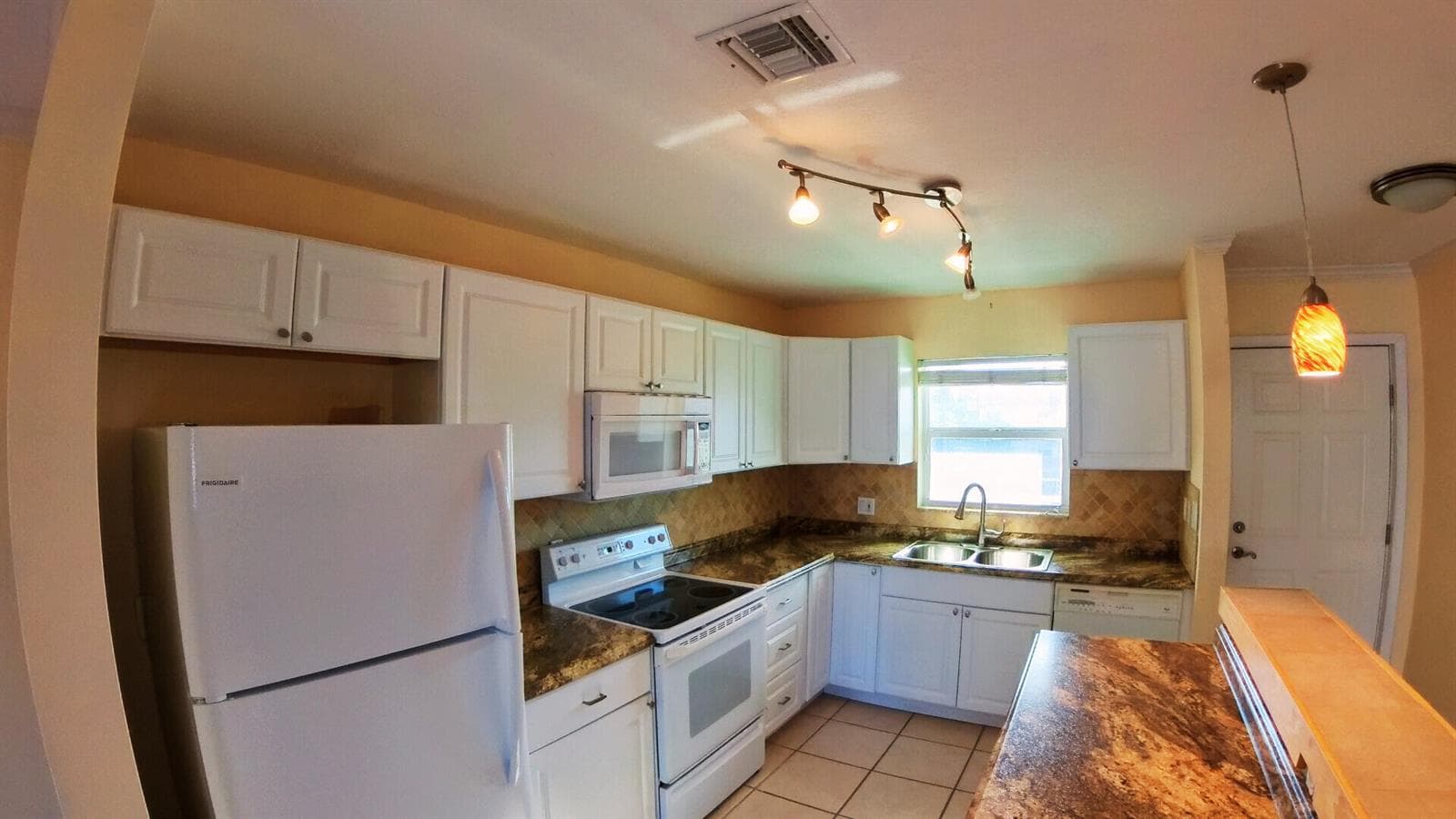 236 CASTLEWOOD Drive # 202, North Palm Beach, FL 33408 — zdjęcie 5