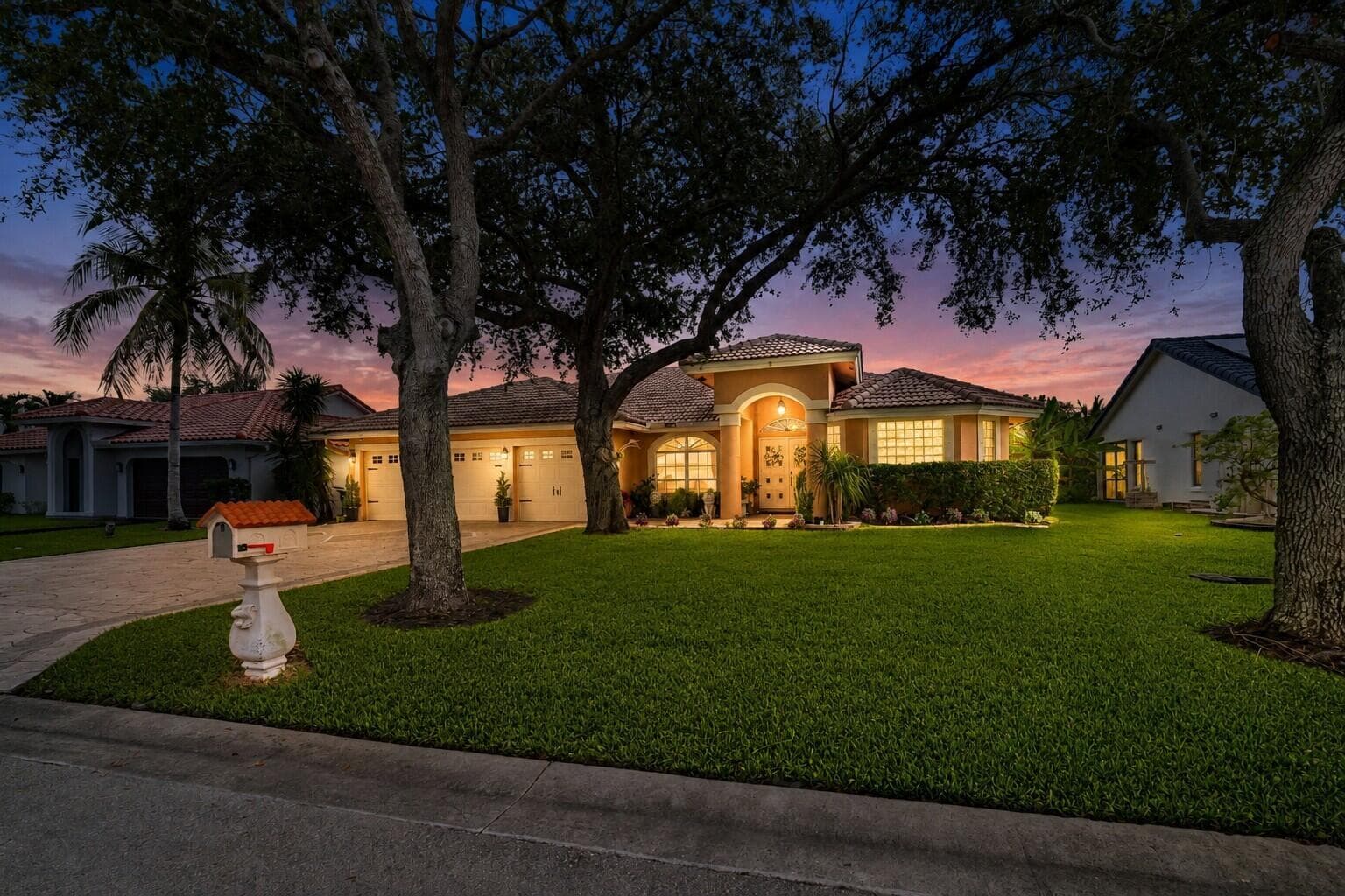 4477 NW 89th Way, Coral Springs, FL 33065
