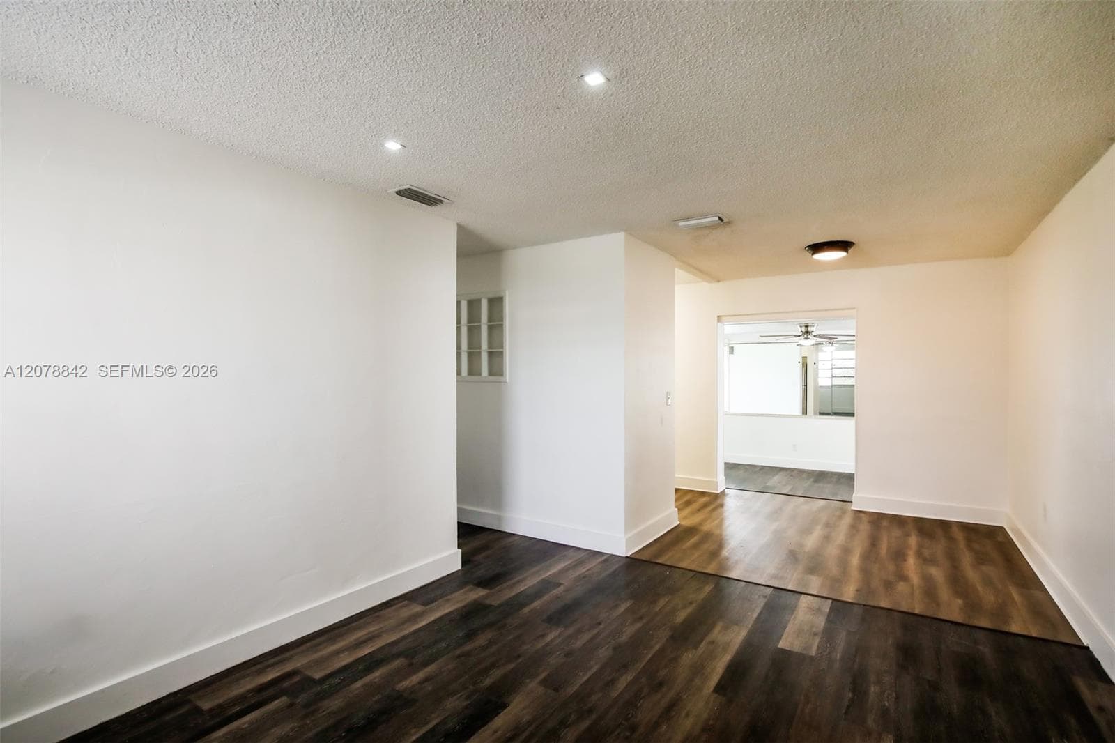 10020 SW 37th St, Miami, FL 33165 — zdjęcie 4