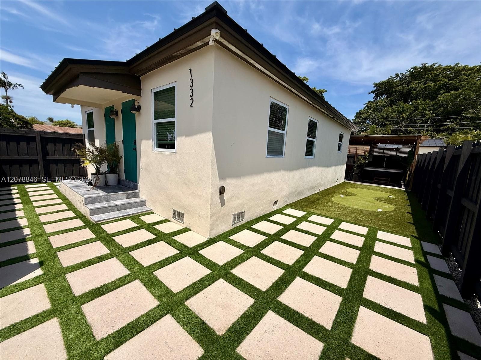 1332 NE 5th Ave # 1, Fort Lauderdale, FL 33304 — zdjęcie 2