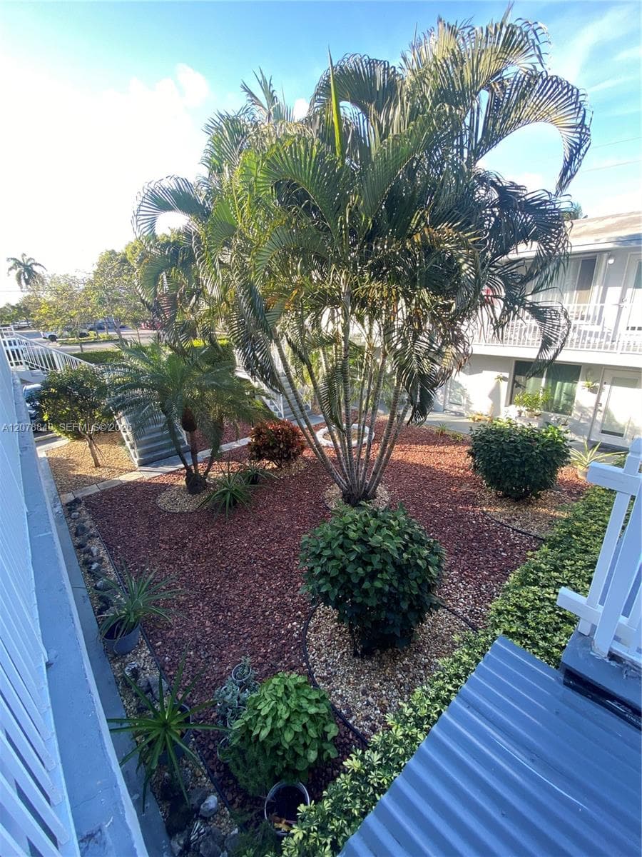 2344 NE 12th St # 7, Pompano Beach, FL 33062