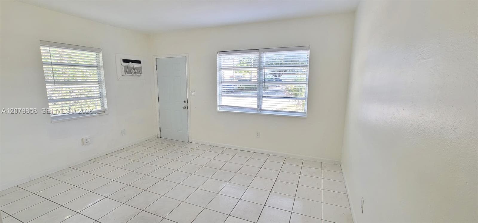 141 NE 168th St # 0, North Miami Beach, FL 33162 — zdjęcie 3