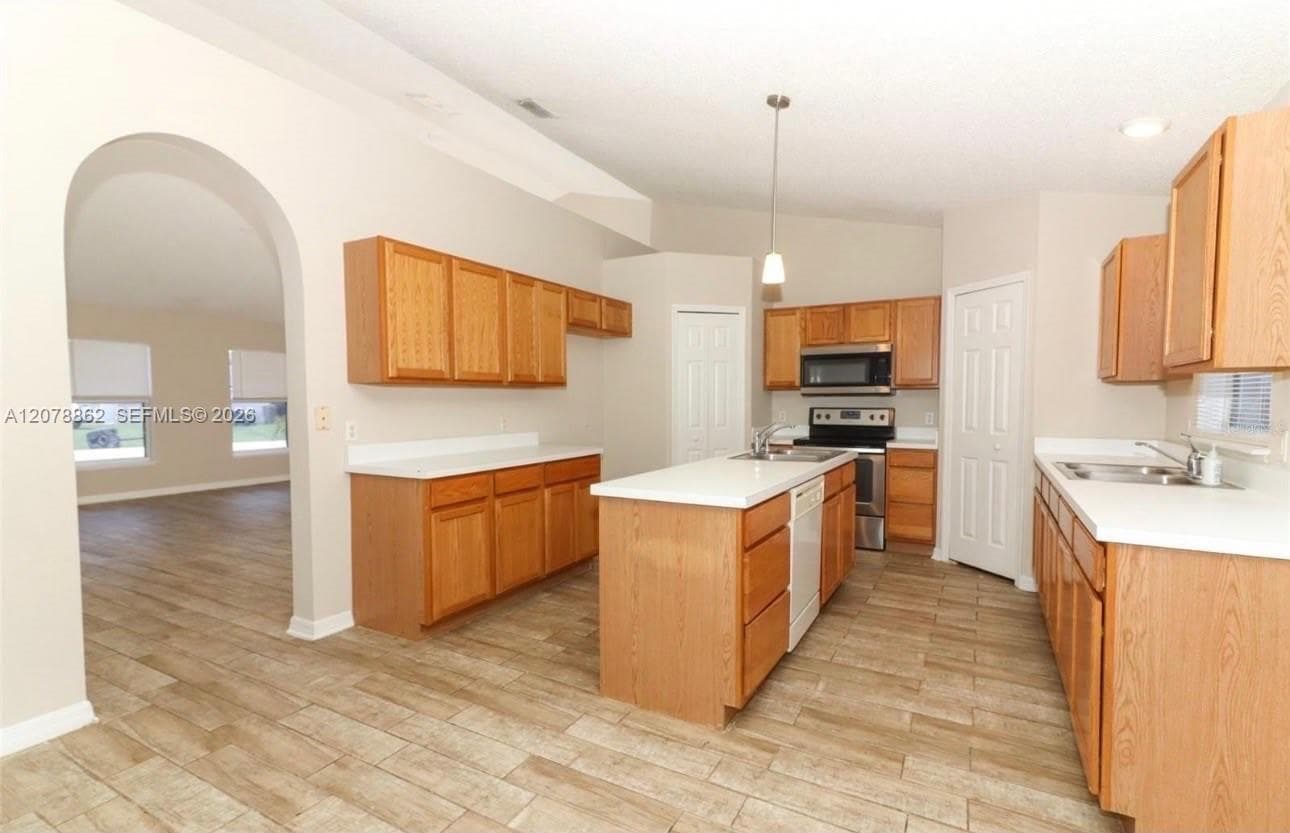 330 KINGFISH DR, Other City - In The State Of Florida, FL 34759 — zdjęcie 4