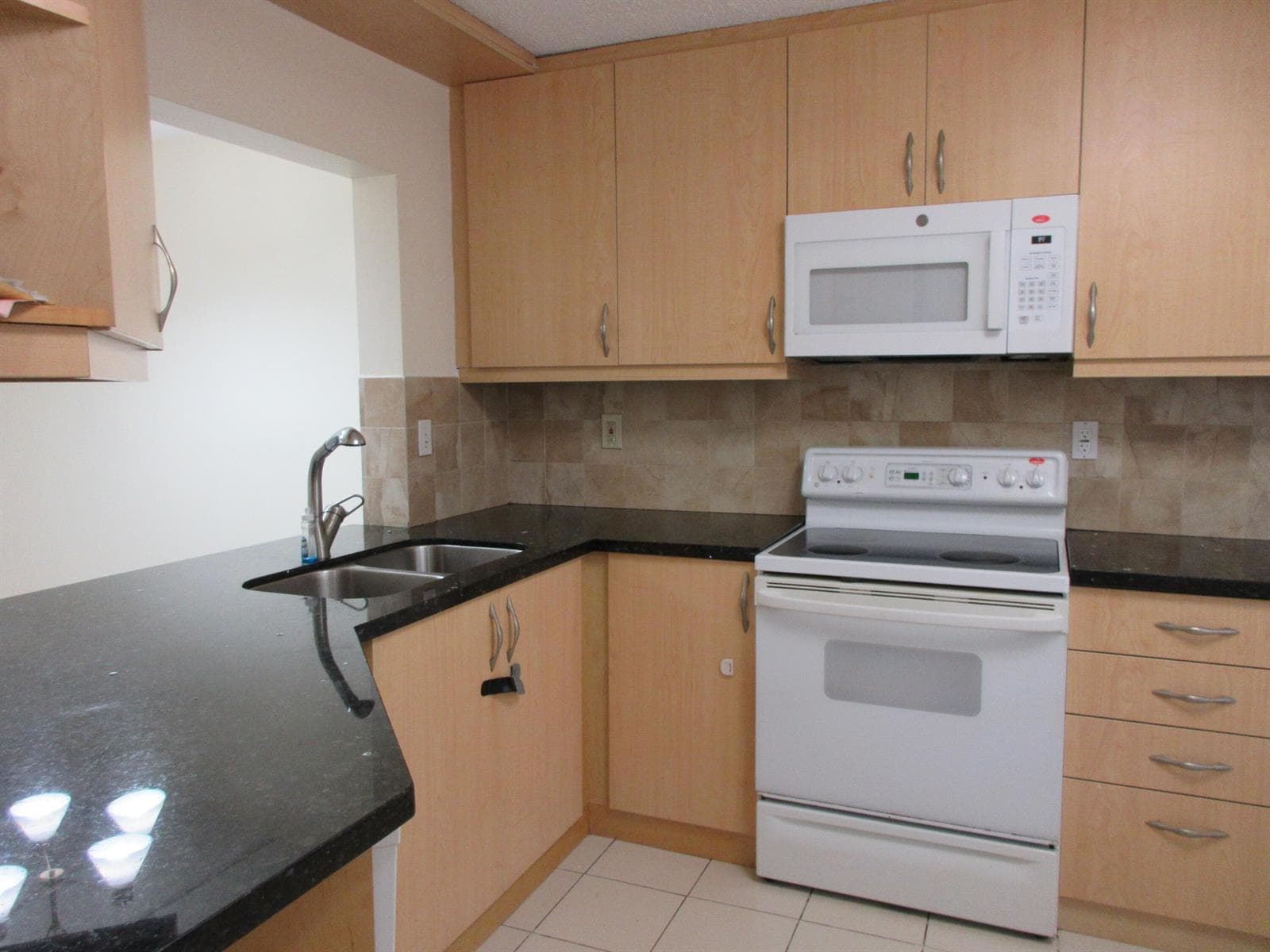 9180 NW 40th Street # 9180, Coral Springs, FL 33065 — zdjęcie 4
