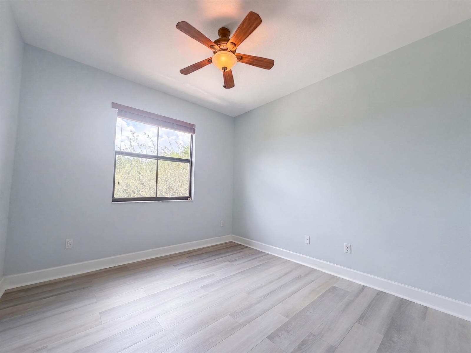4967 NW 59th Street, Tamarac, FL 33319 — zdjęcie 4