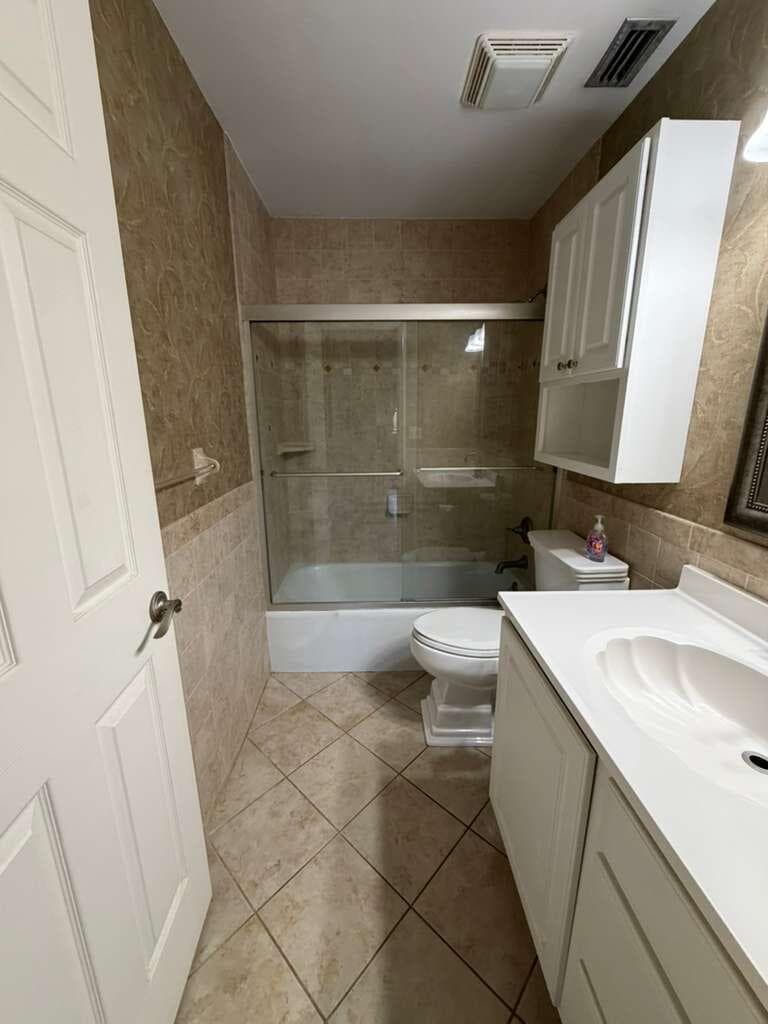 2050 Oleander Boulevard # 2-202, Fort Pierce, FL 34950 — zdjęcie 4