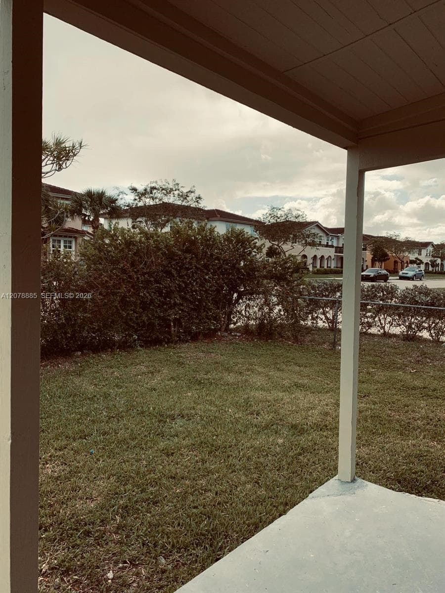2129 NW 75th St, Miami, FL 33147 — zdjęcie 5