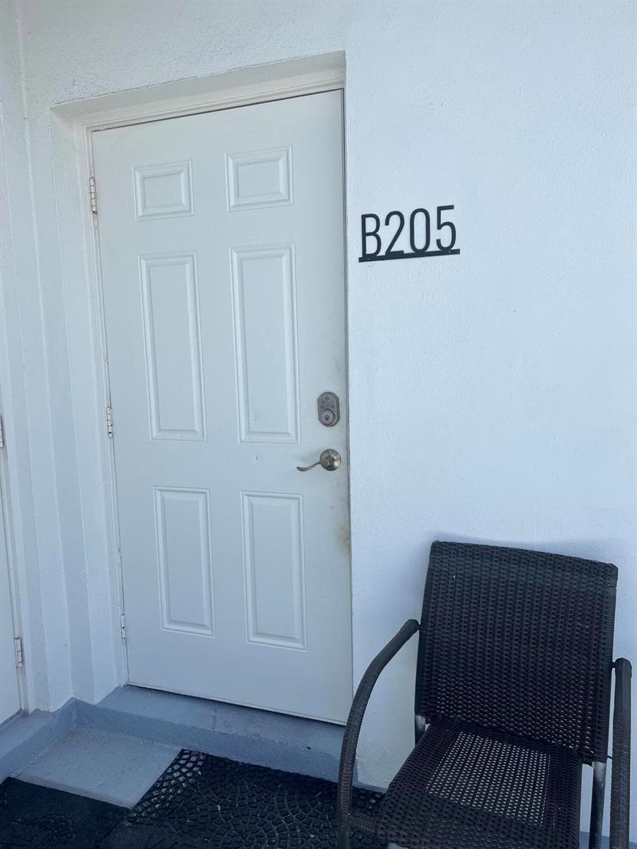 322 HARDING Street # B205, Hollywood, FL 33019 — zdjęcie 4