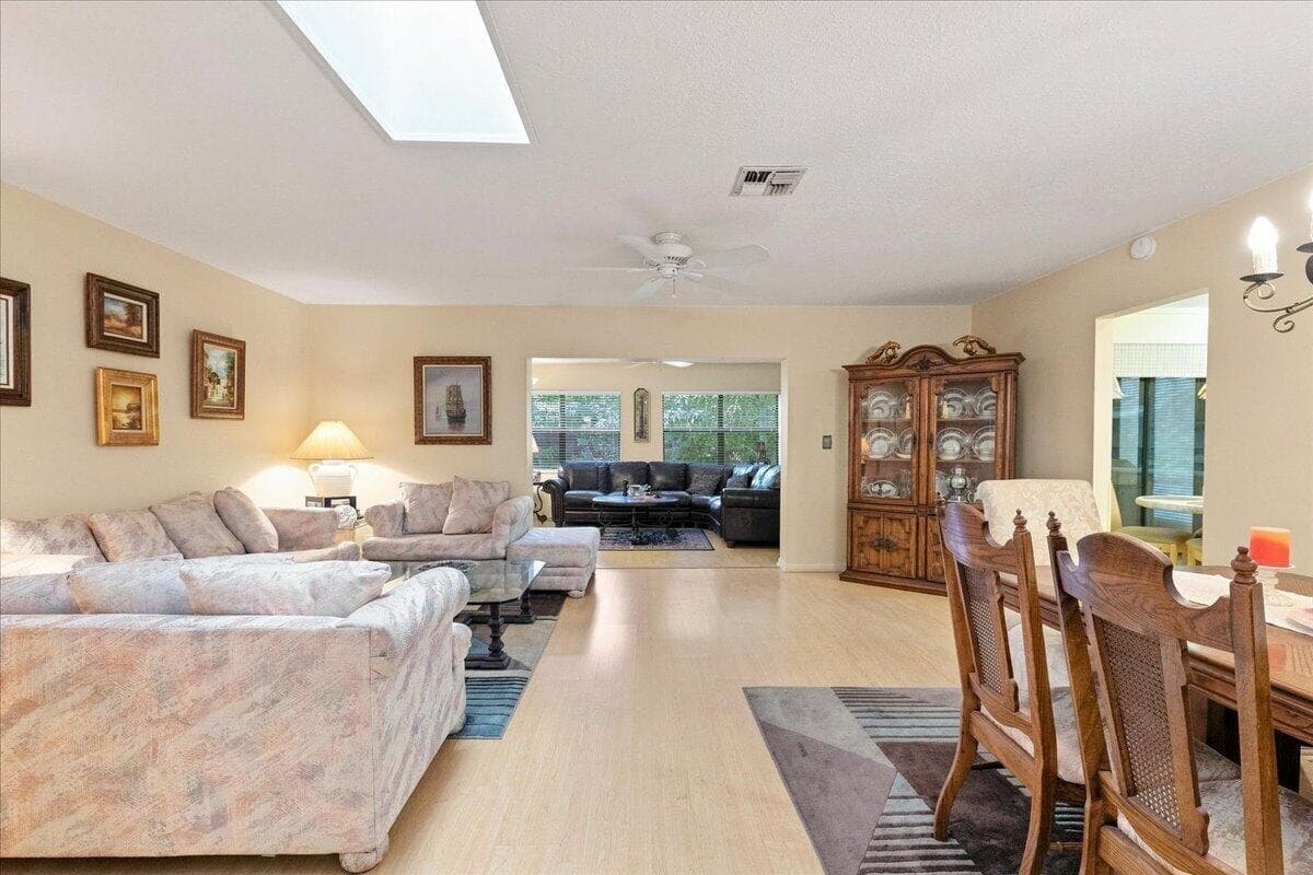 9843 NW 75TH Court NW, Tamarac, FL 33321 — zdjęcie 5