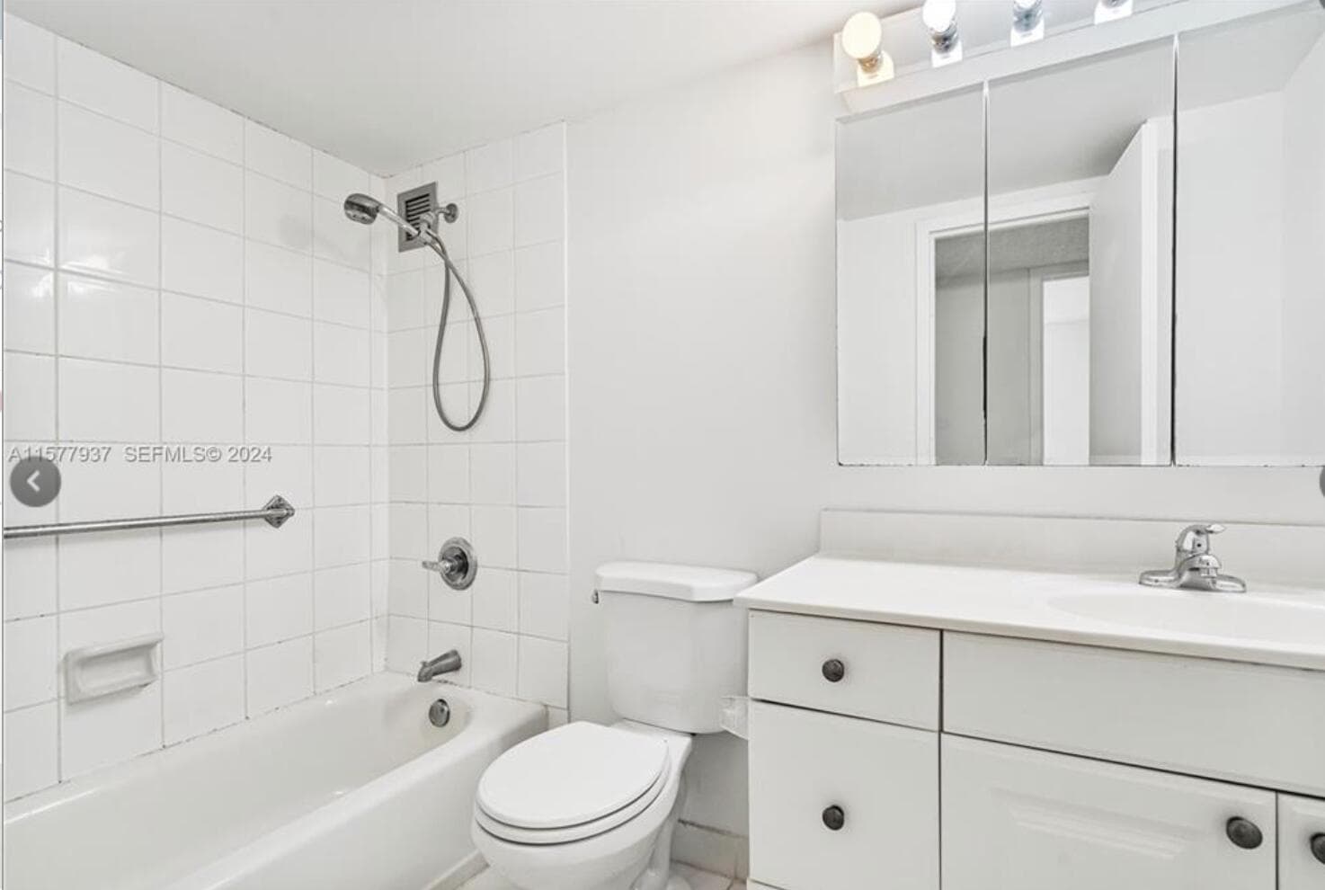 2001 ATLANTIC SHORES Boulevard # 109, Hallandale Beach, FL 33009 — zdjęcie 5