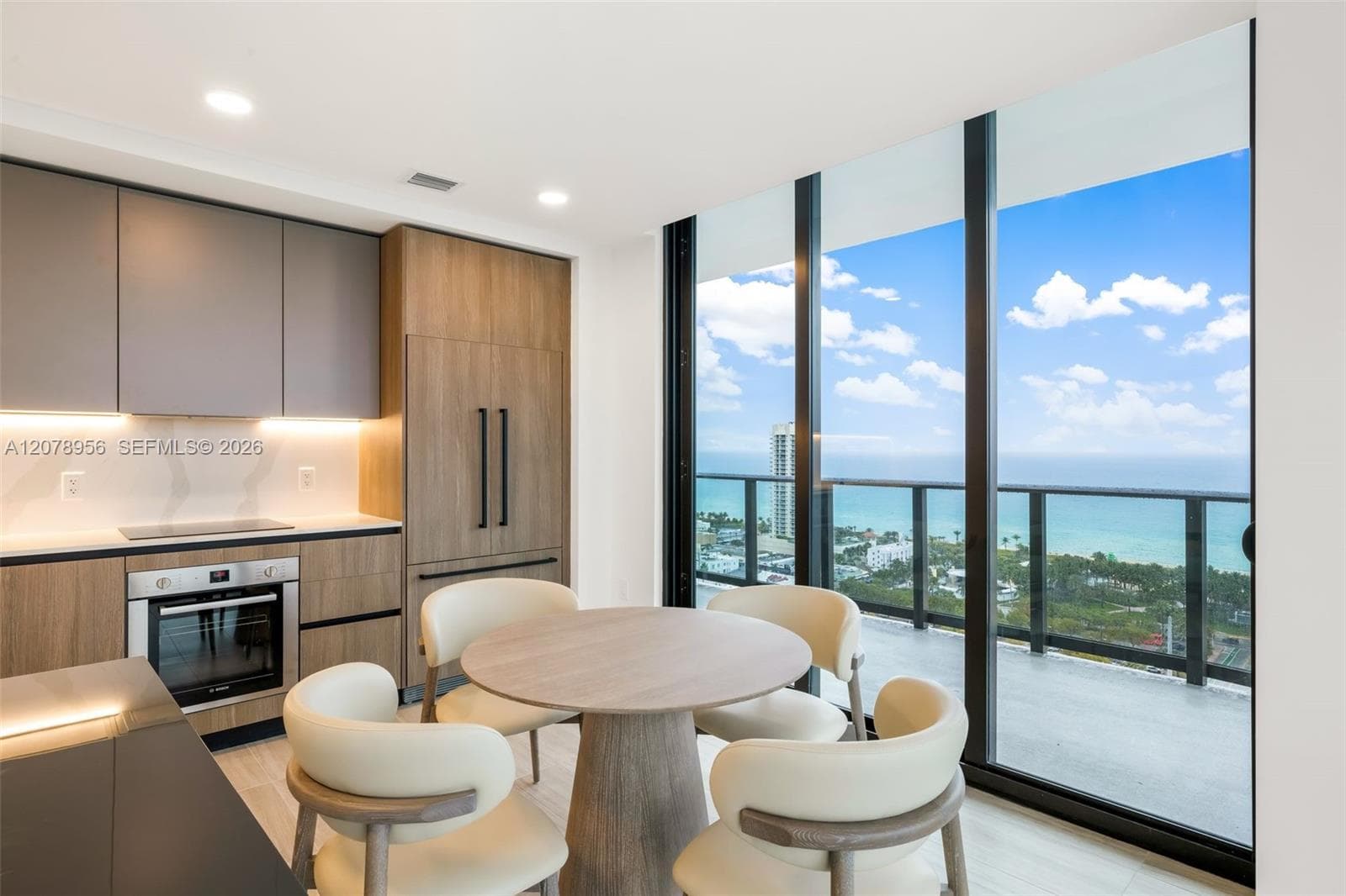 580 72nd Street # PH02, Miami Beach, FL 33141 — zdjęcie 2