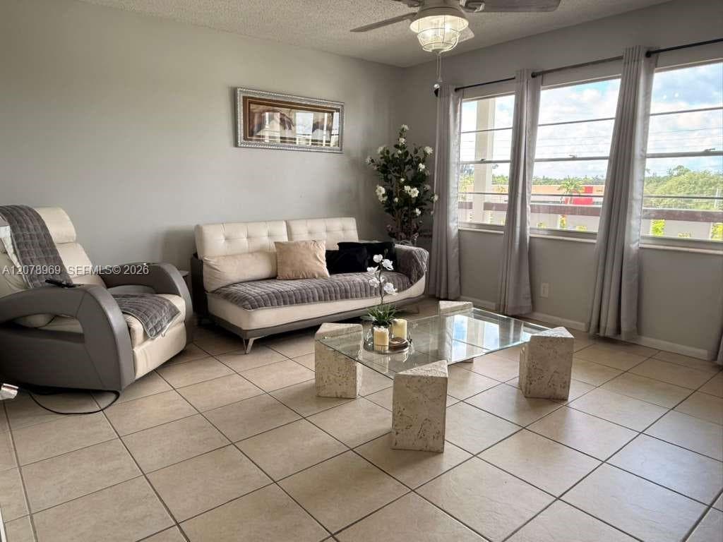 425 Southampton B # 425, West Palm Beach, FL 33417