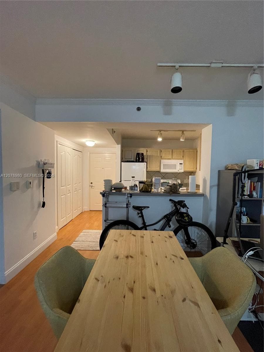 2665 SW 37th Ave # 209, Miami, FL 33133 — zdjęcie 5