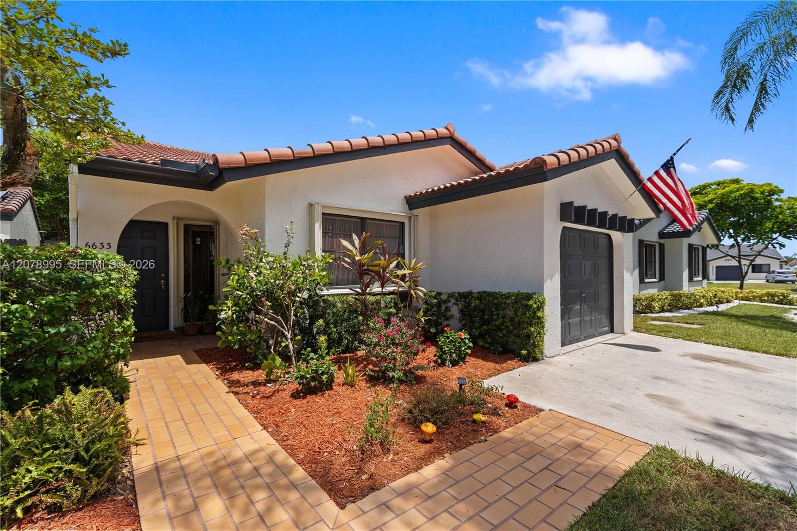 6633 NW 176th Ter, Hialeah, FL 33015 — zdjęcie 5