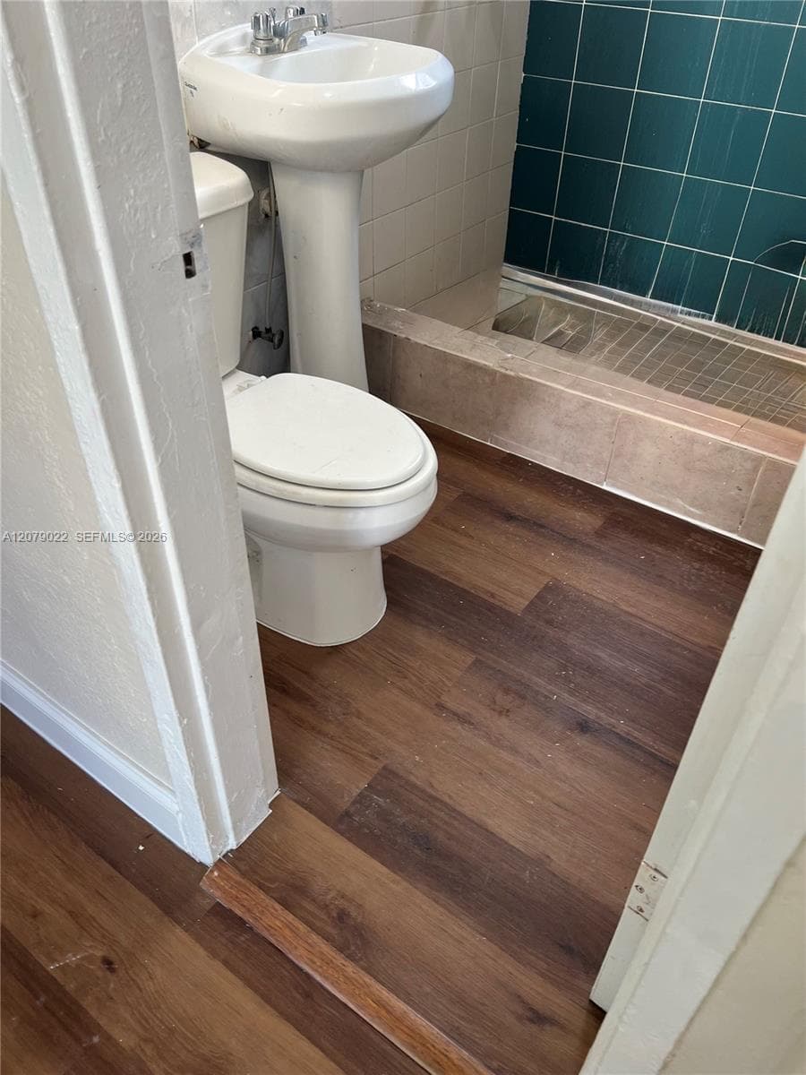 225 NW 17th St # 4, Miami, FL 33136 — zdjęcie 5