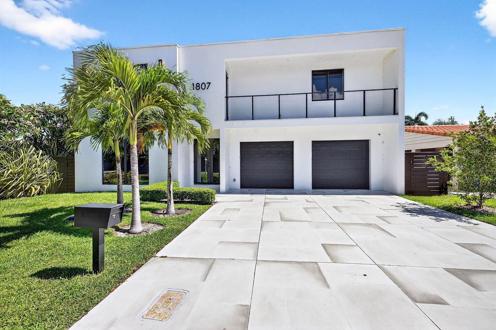 1807 NE 18TH Street, Fort Lauderdale, FL 33305 — zdjęcie 2