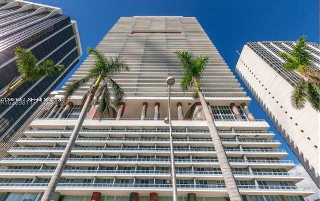 50 Biscayne Blvd # 1607, Miami, FL 33132