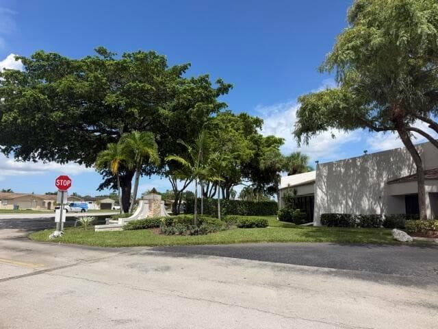 6600 ROYAL PALM Boulevard # 215B, Margate, FL 33063 — zdjęcie 2