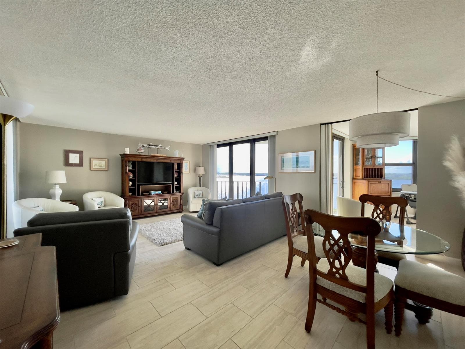 5420 N Ocean Avenue, Riviera Beach, FL 33404 — zdjęcie 2