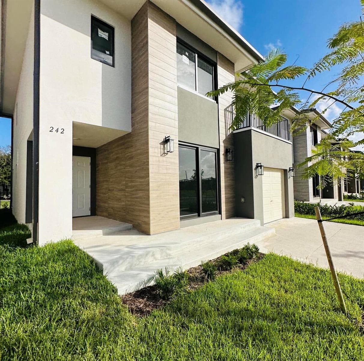 242 NW 11TH Court, Florida City, FL 33034 — zdjęcie 4