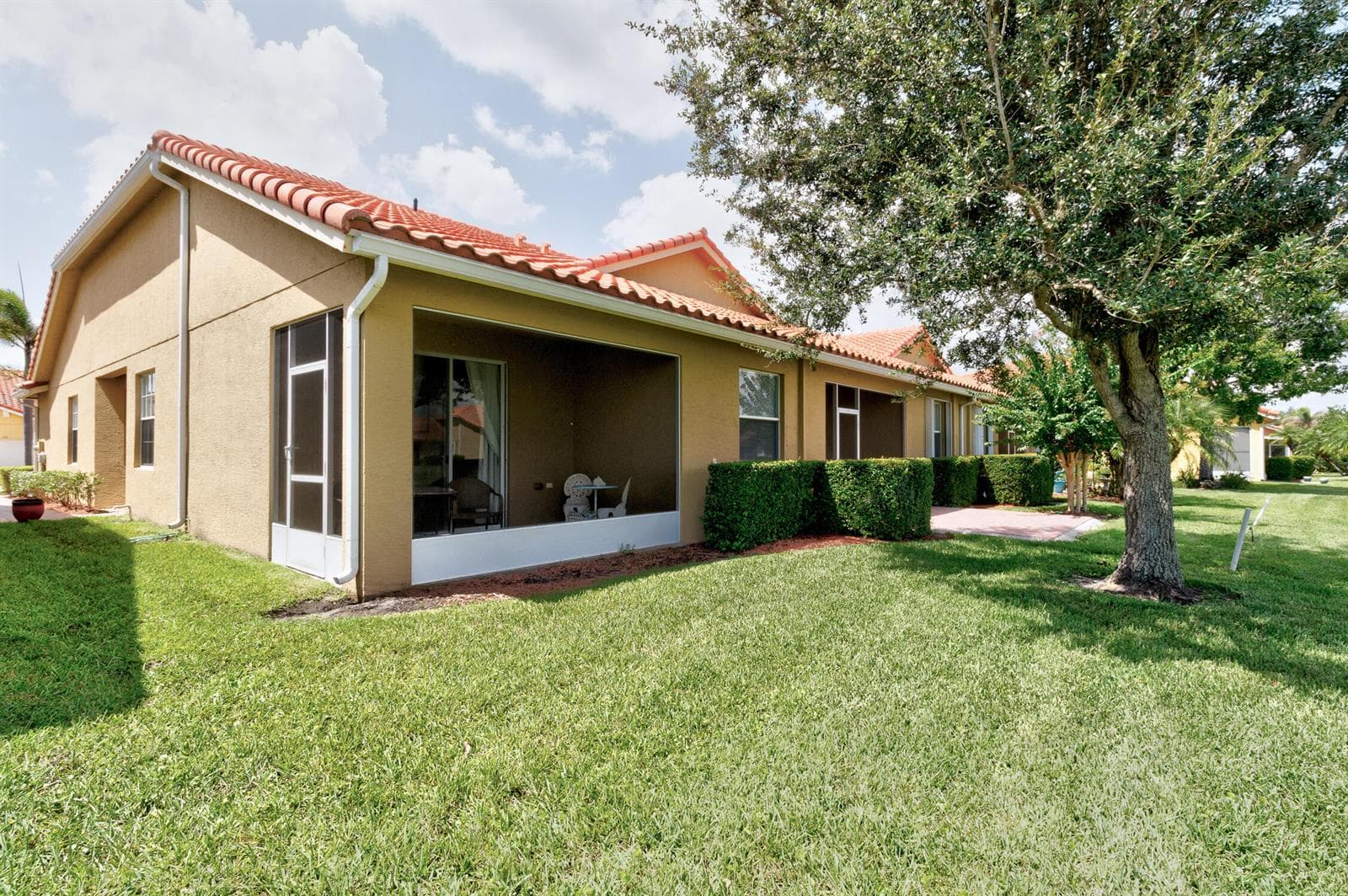 6380 OXFORD Circle # 104D, Vero Beach, FL 32966 — zdjęcie 4