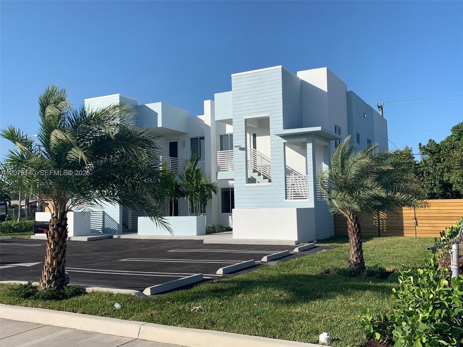 803 E 28th St # 803, Hialeah, FL 33013 — zdjęcie 2
