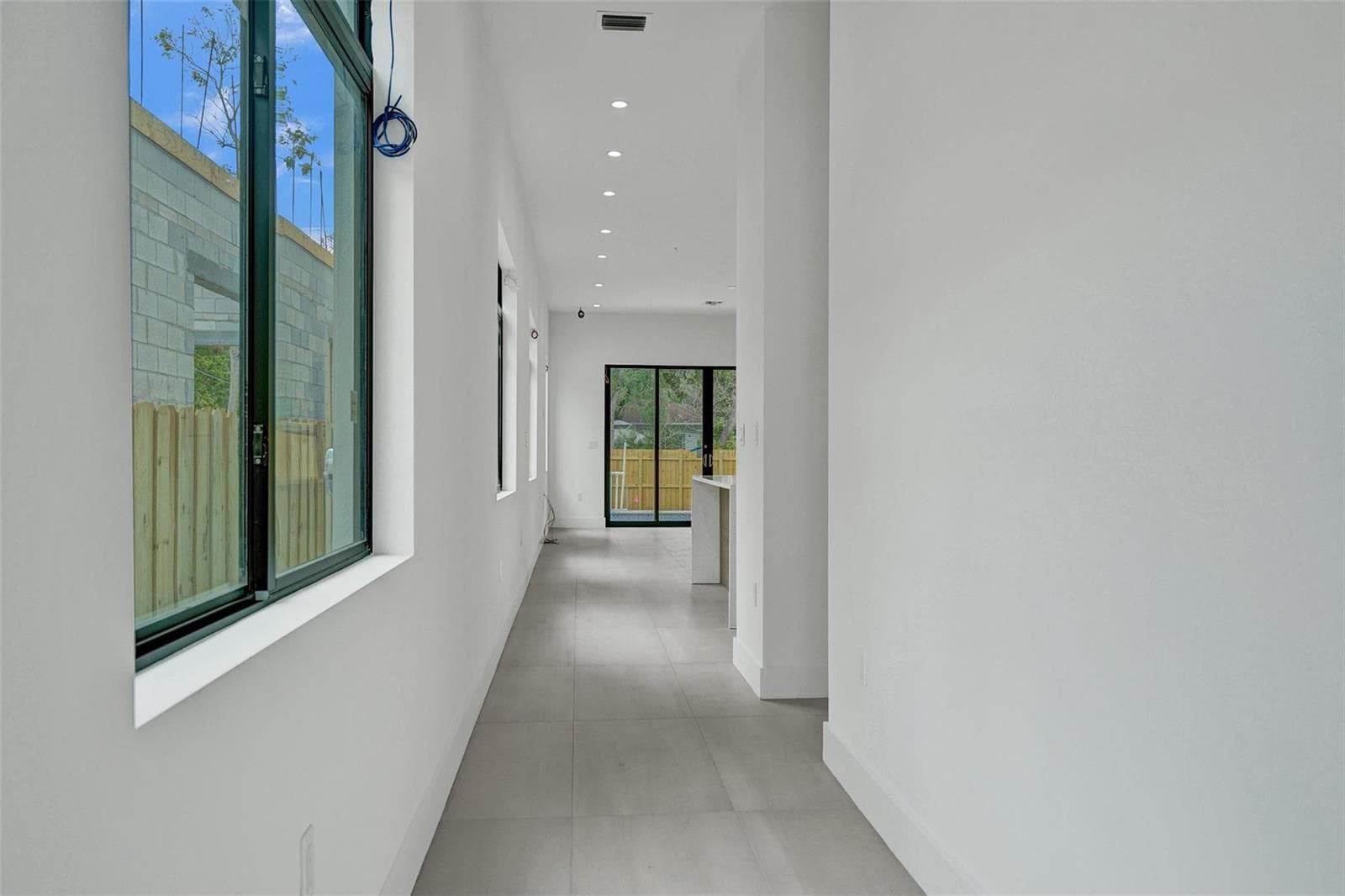 606 SW 7TH Avenue, Fort Lauderdale, FL 33315 — zdjęcie 4