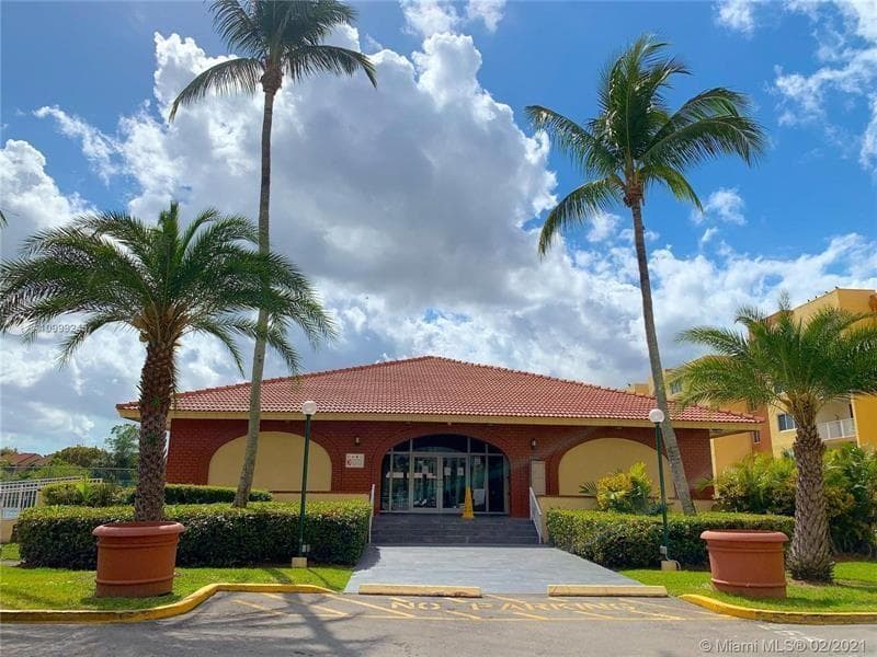 7000 NW 186TH Street # 4-217, Hialeah, FL 33015 — zdjęcie 2