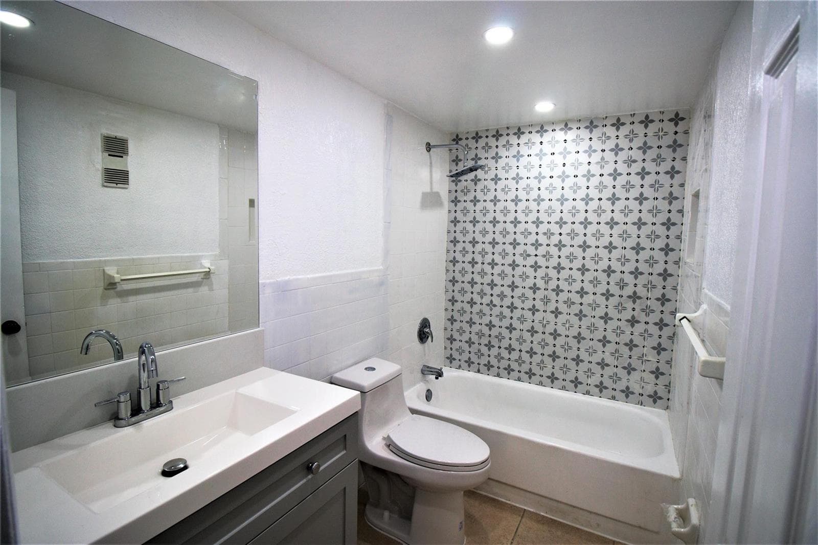 7000 NW 186TH Street # 4-217, Hialeah, FL 33015 — zdjęcie 4