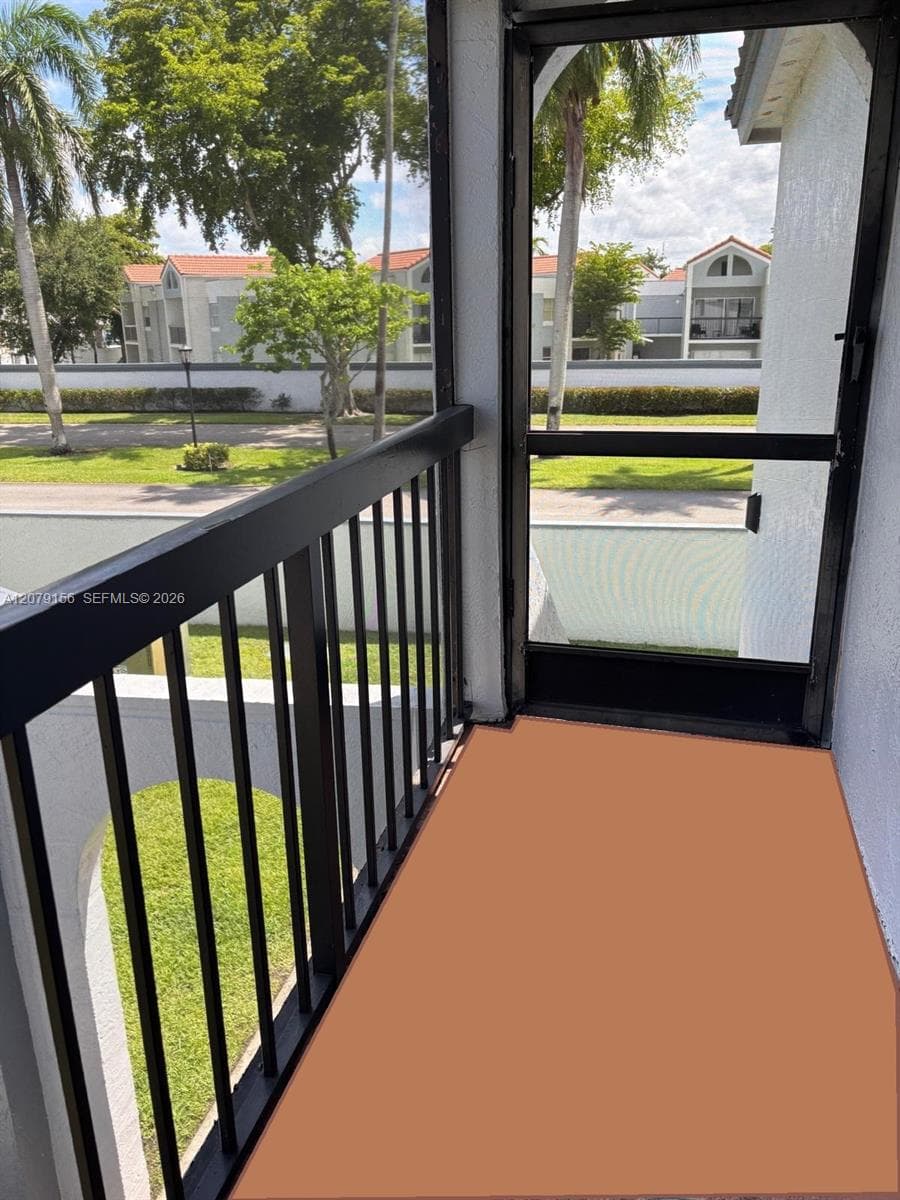 18290 NW Mediterranean Blvd # 7-5, Hialeah, FL 33015 — zdjęcie 3