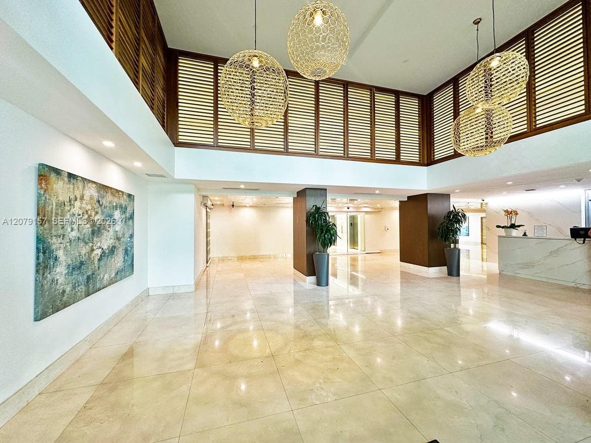 540 Brickell Key Dr # 218, Miami, FL 33131 — zdjęcie 2