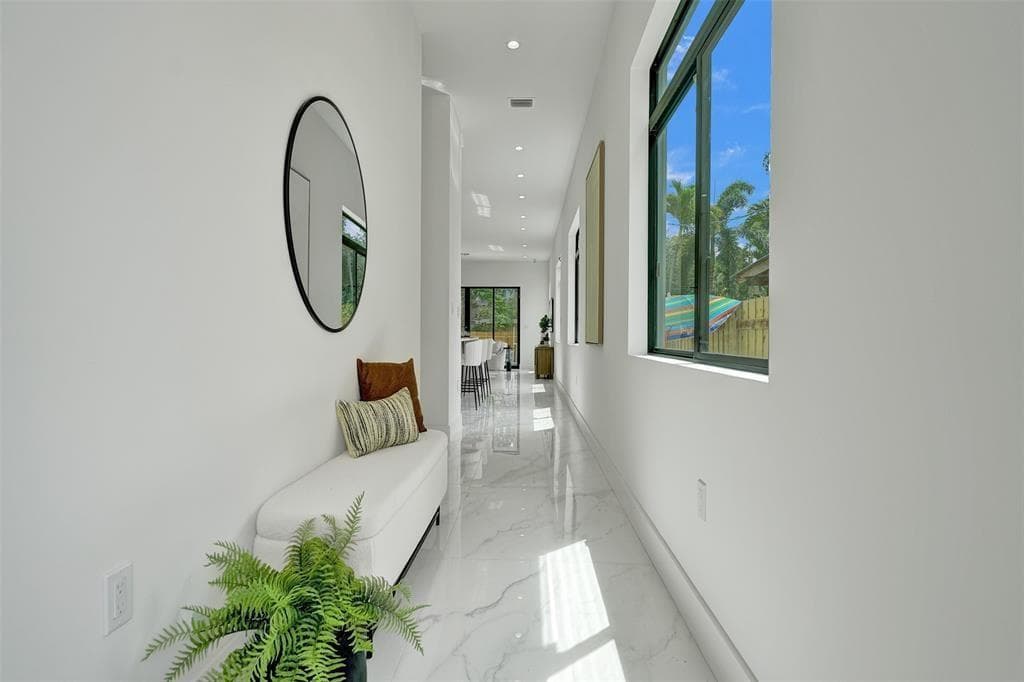 608 SW 7TH Avenue, Fort Lauderdale, FL 33315 — zdjęcie 5