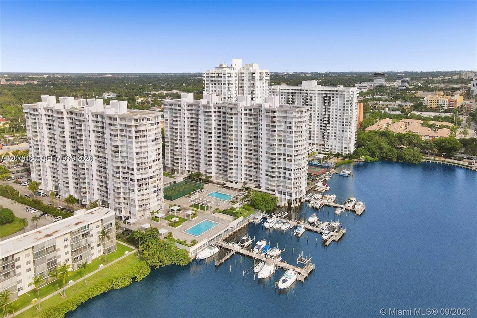 18011 Biscayne Blvd # 1703, Aventura, FL 33160 — zdjęcie 5