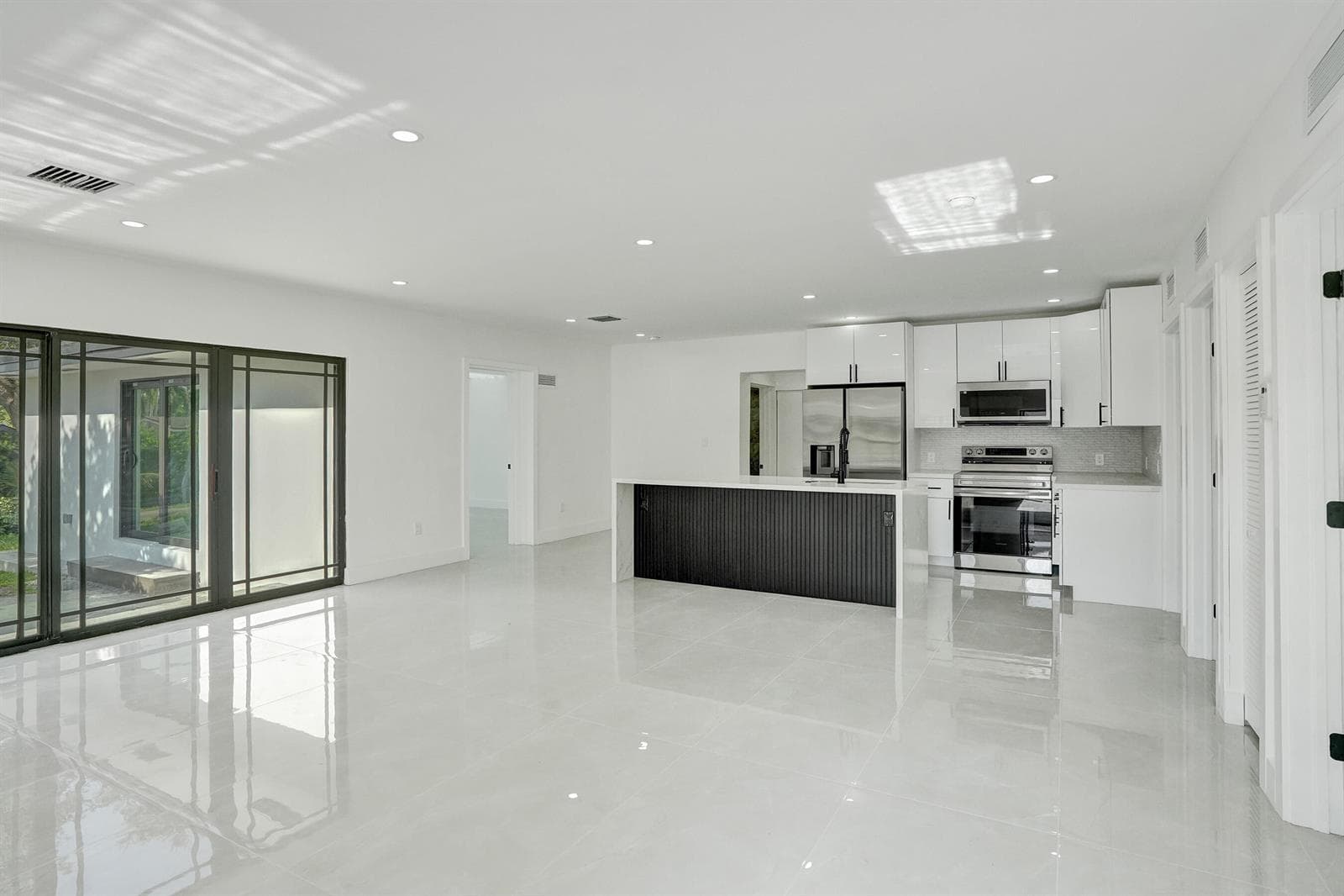3234 TAFT Street, Hollywood, FL 33021 — zdjęcie 2