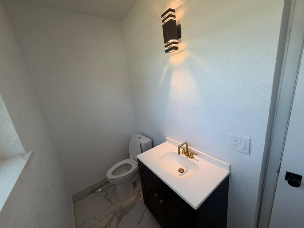 3911 NW 32ND Avenue, Lauderdale Lakes, FL 33309 — zdjęcie 4