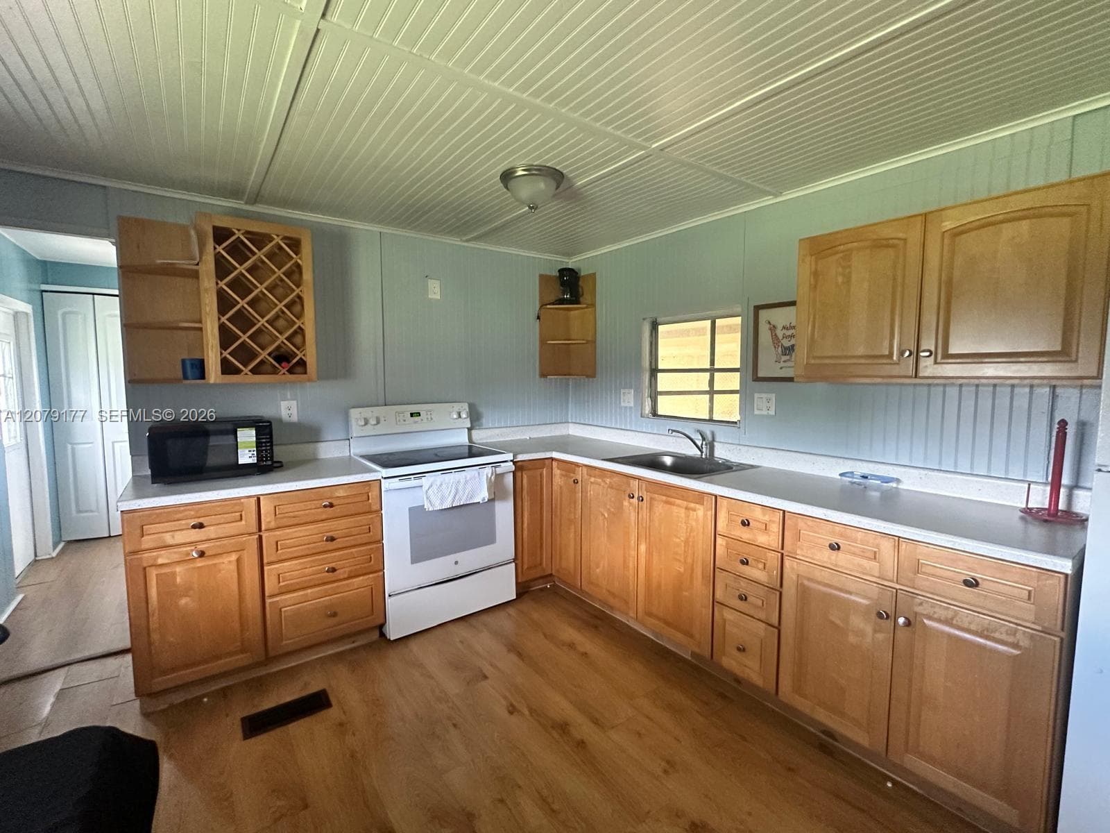 4046 67th Ln, Riviera Beach, FL 33404 — zdjęcie 4
