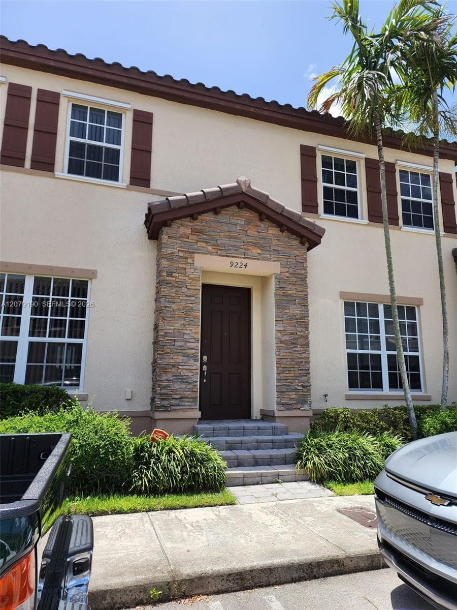 9224 SW 170th Pl, Miami, FL 33196