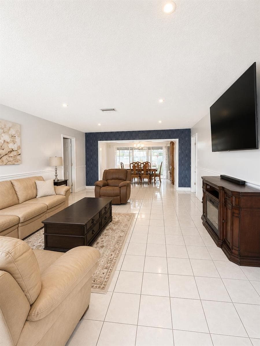 10720 NW 26TH Place, Sunrise, FL 33322 — zdjęcie 4