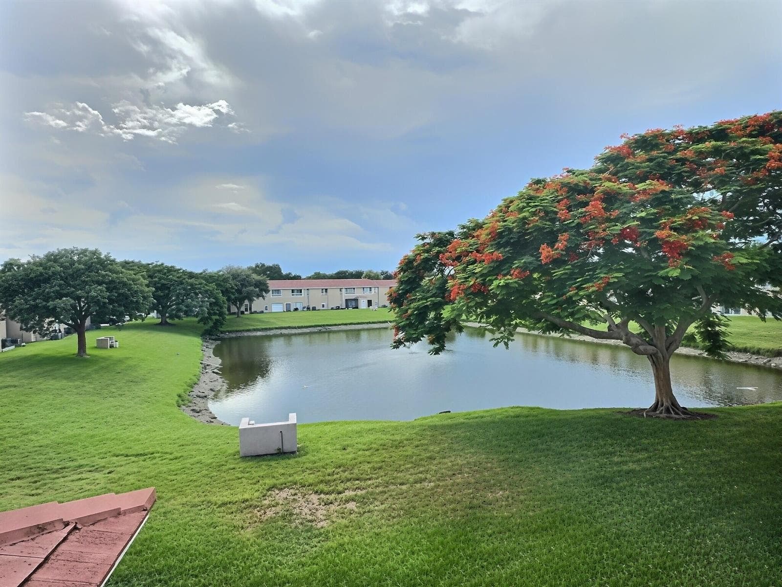 889 TWIN LAKES Drive # 1-J, Coral Springs, FL 33071