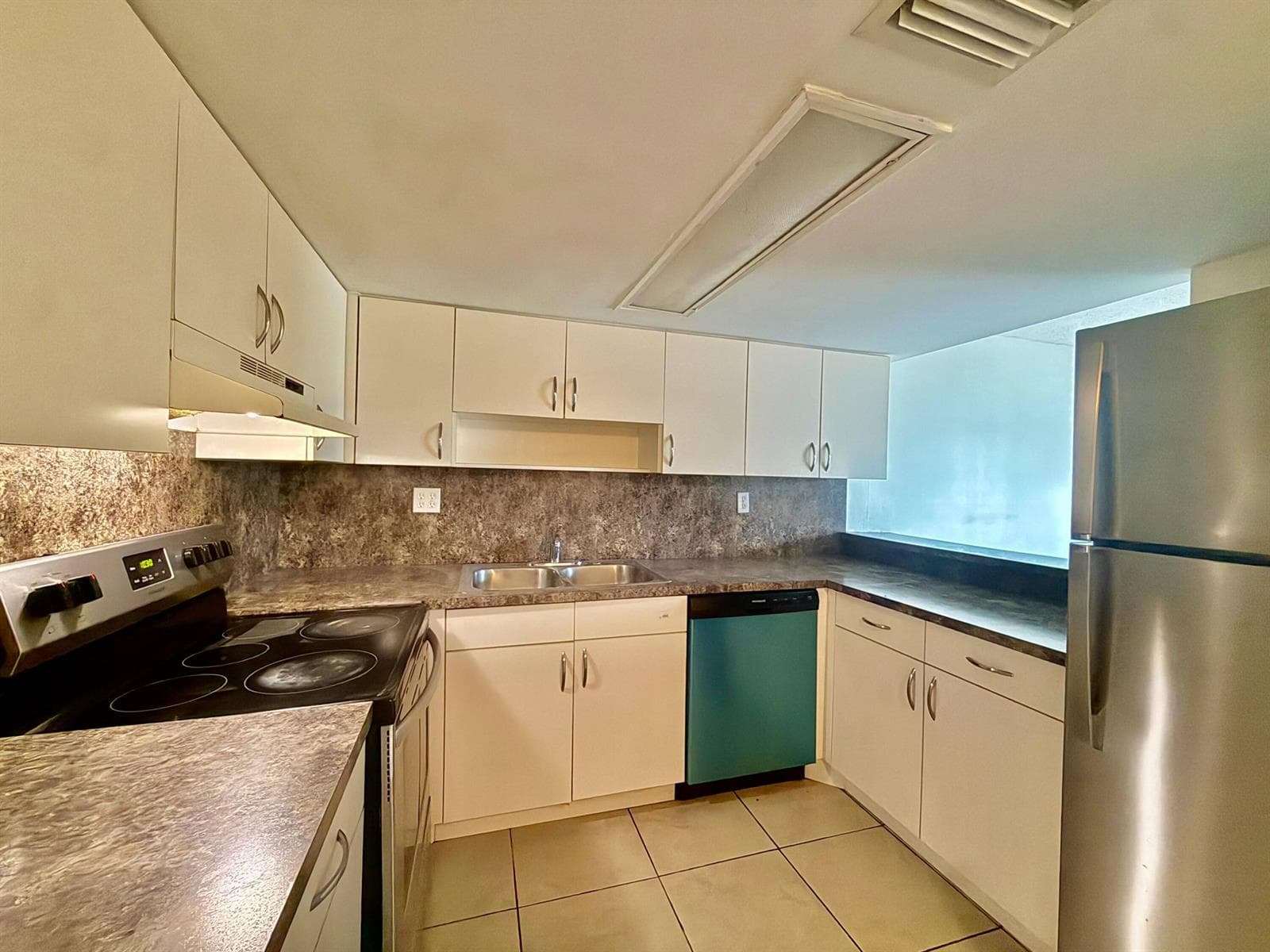 329 Gulfstream Road, Dania Beach, FL 33004 — zdjęcie 3