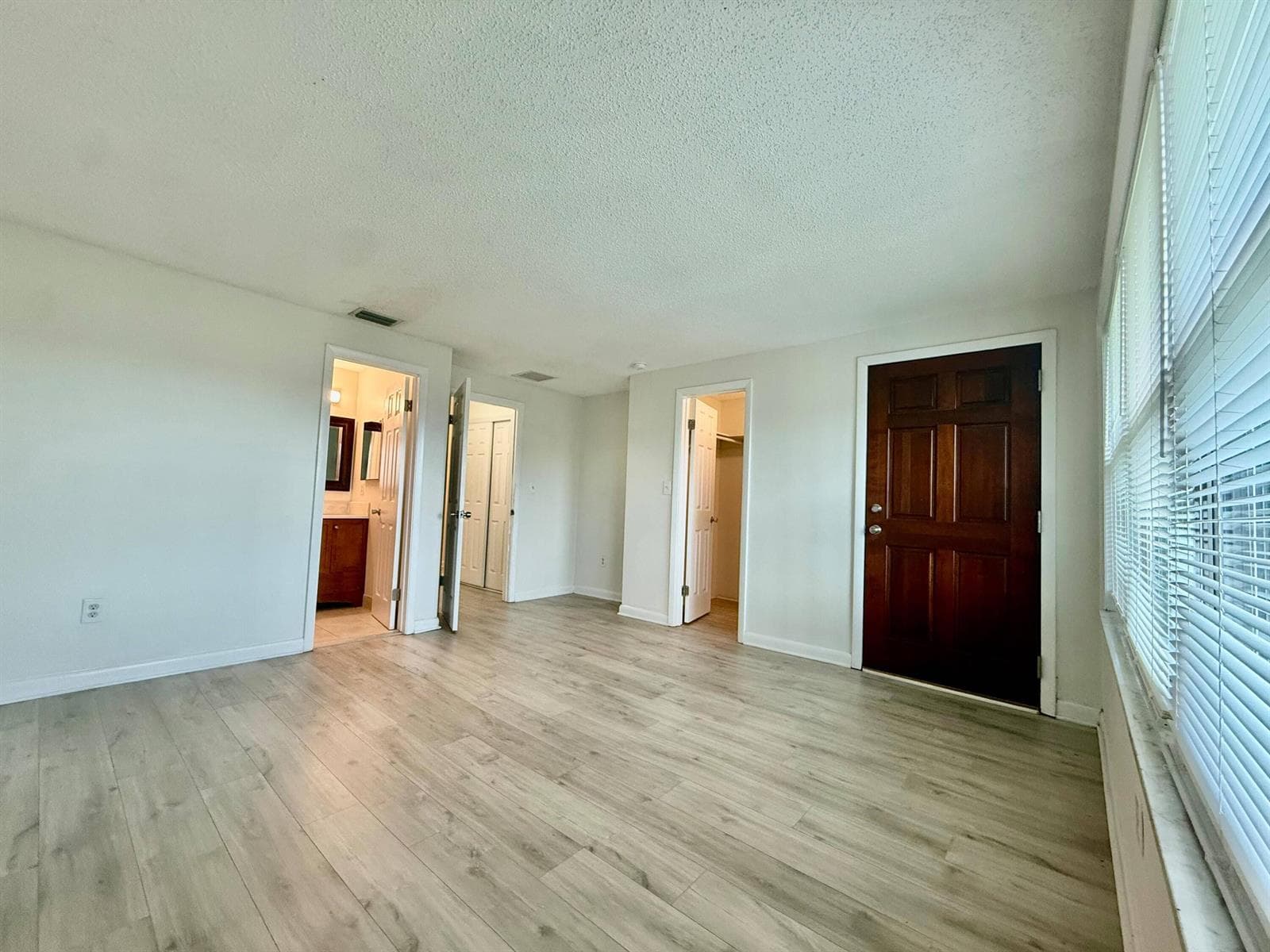 329 Gulfstream Road, Dania Beach, FL 33004 — zdjęcie 5
