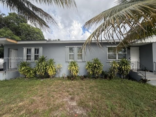 805 NE 134th St # B, North Miami, FL 33161
