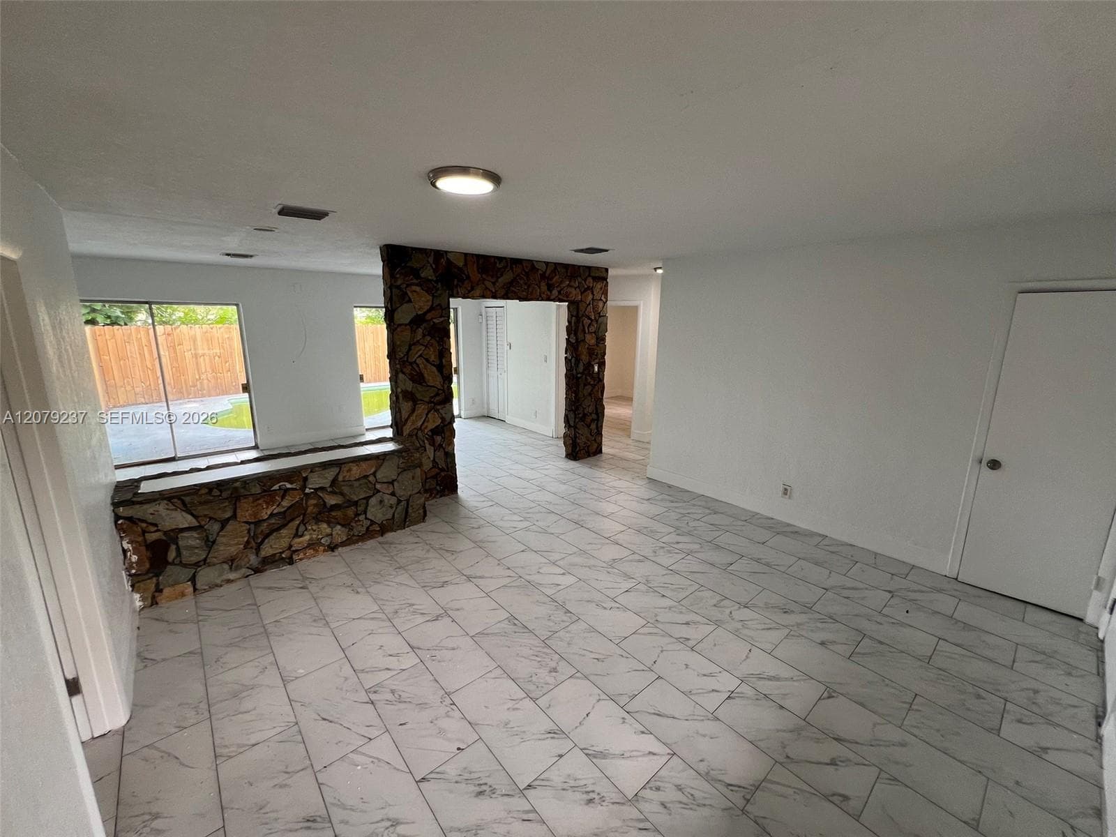 4421 NW 33rd St, Lauderdale Lakes, FL 33319 — zdjęcie 4